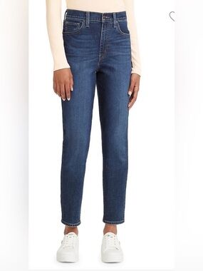 Levi’s High-Waisted Mom Jeans Dark Wash Tapered
Leg Size 29